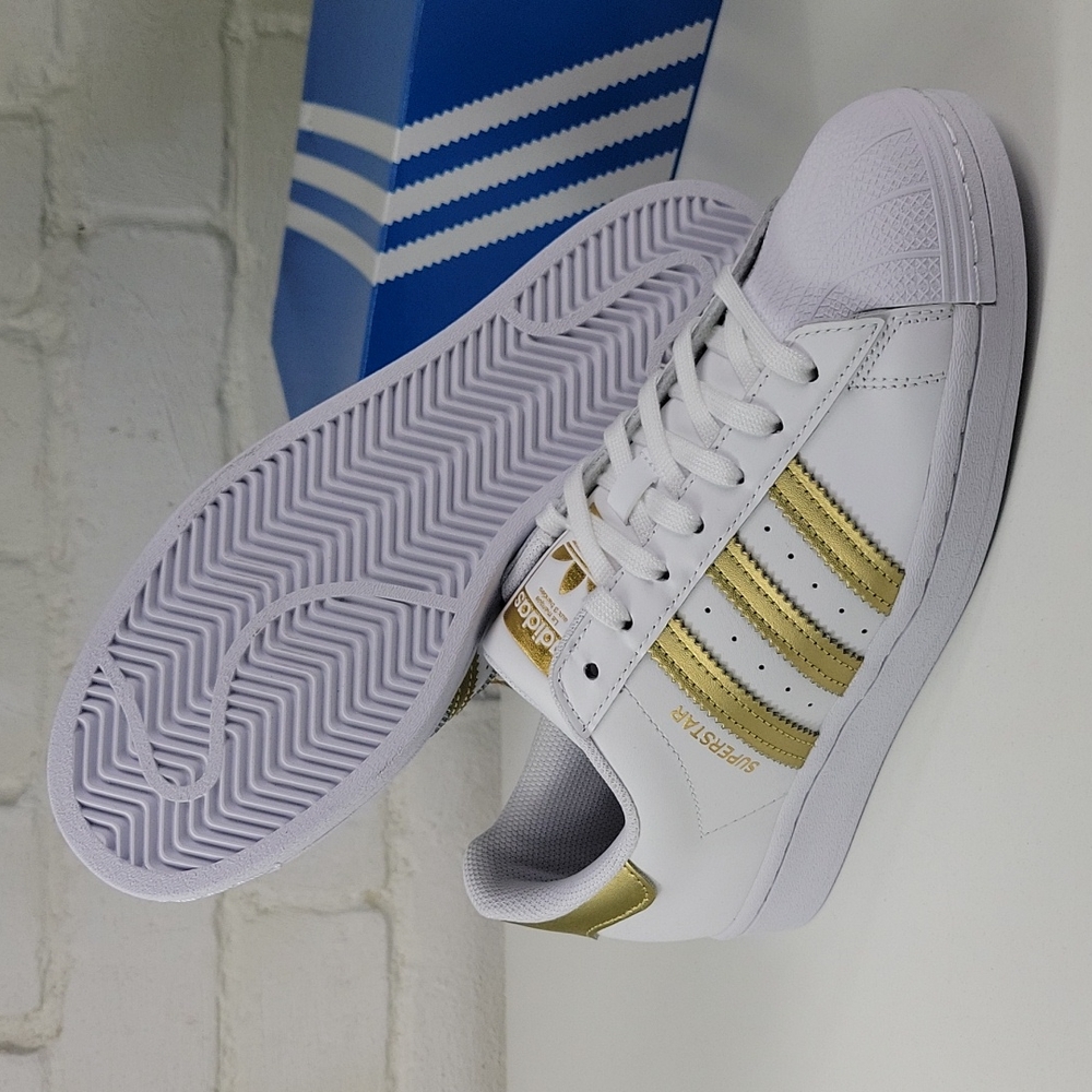 Adidas Originals Superstar White / Gold Womens Sizes - Picture 4 of 8